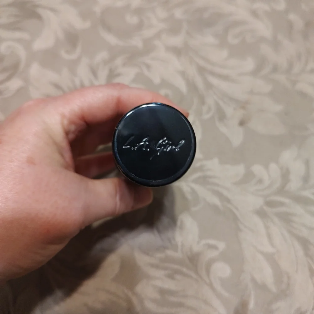 🕷️🐈‍⬛🕷️ NWT L.A. Girl Pro Coverage White Liquid Foundation